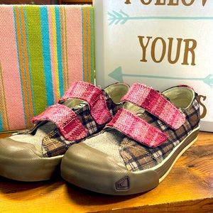 Adorable Keen Velcro Plaid Shoes- Size 7